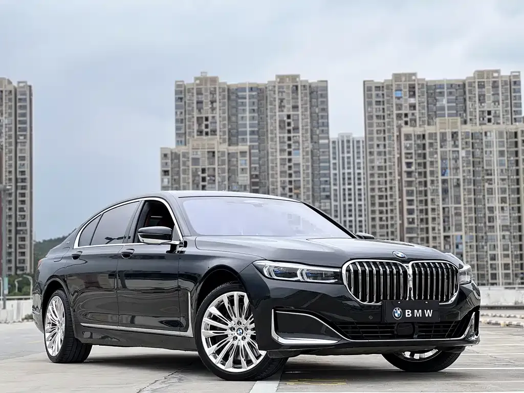 BMW 7 Series — фото 6