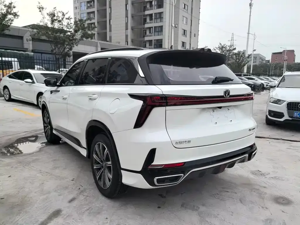 Changan CS75PLUS — фото 2