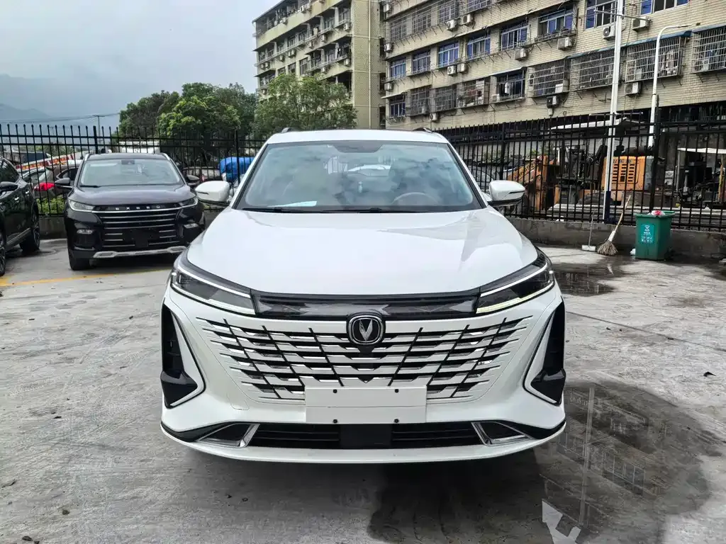 Changan CS75PLUS — фото 7