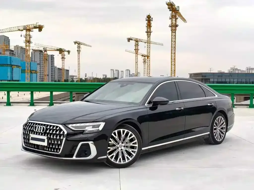 Audi A8 — фото 8