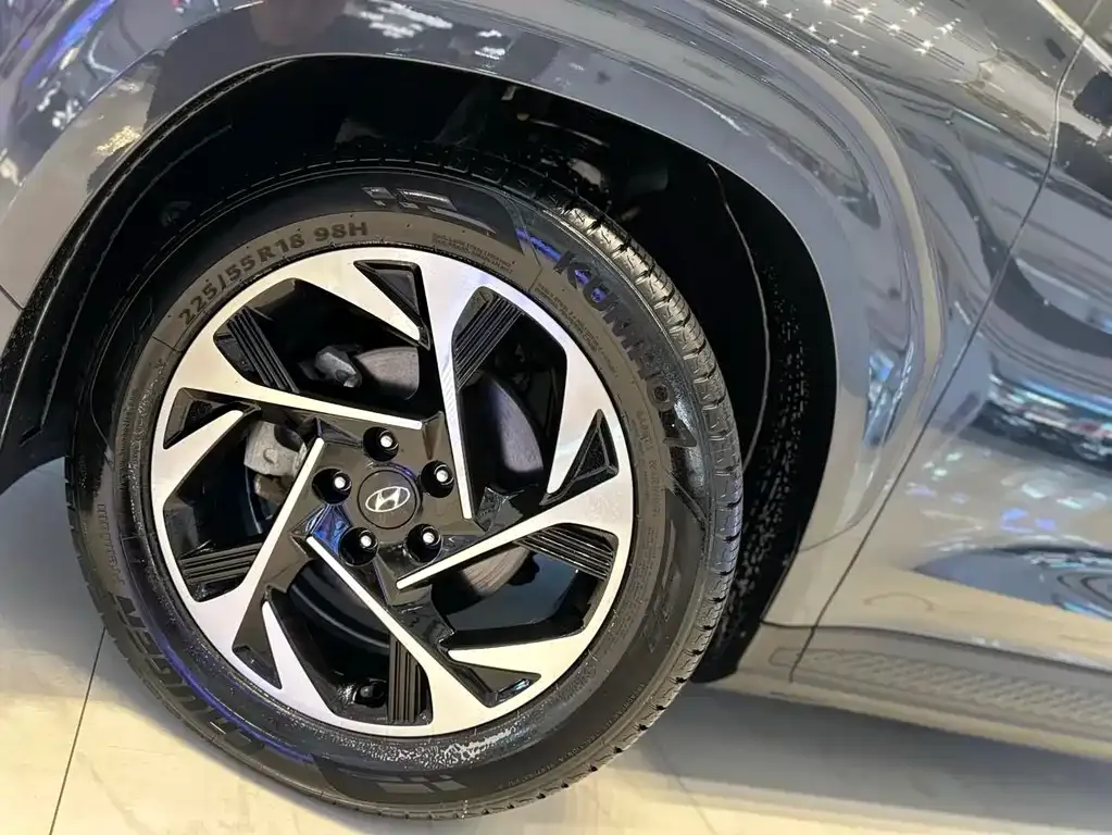 Hyundai Custo — фото 10