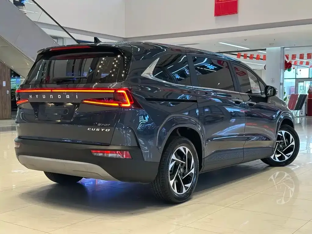 Hyundai Custo — фото 4