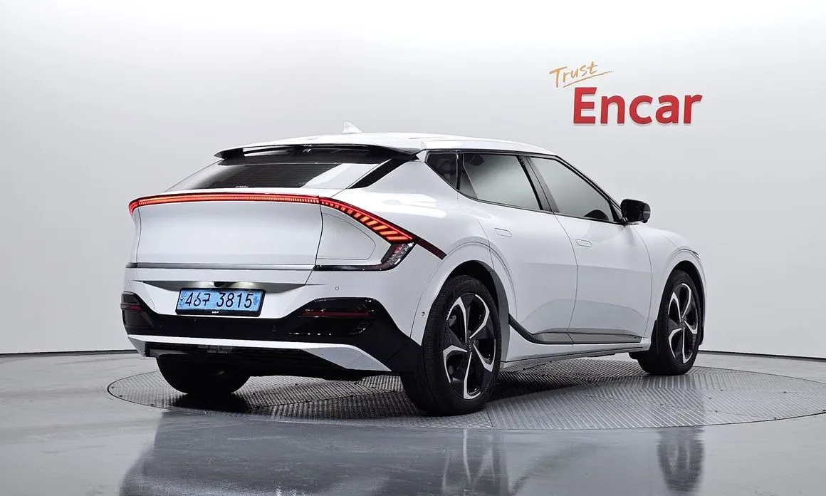 Kia EV6 — фото 5