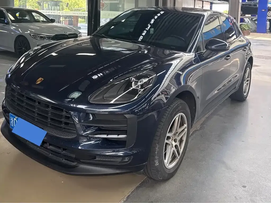 Porsche Macan — фото 1