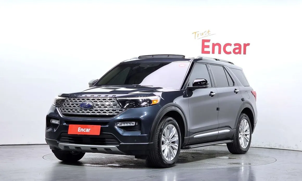 Ford Explorer — фото 1