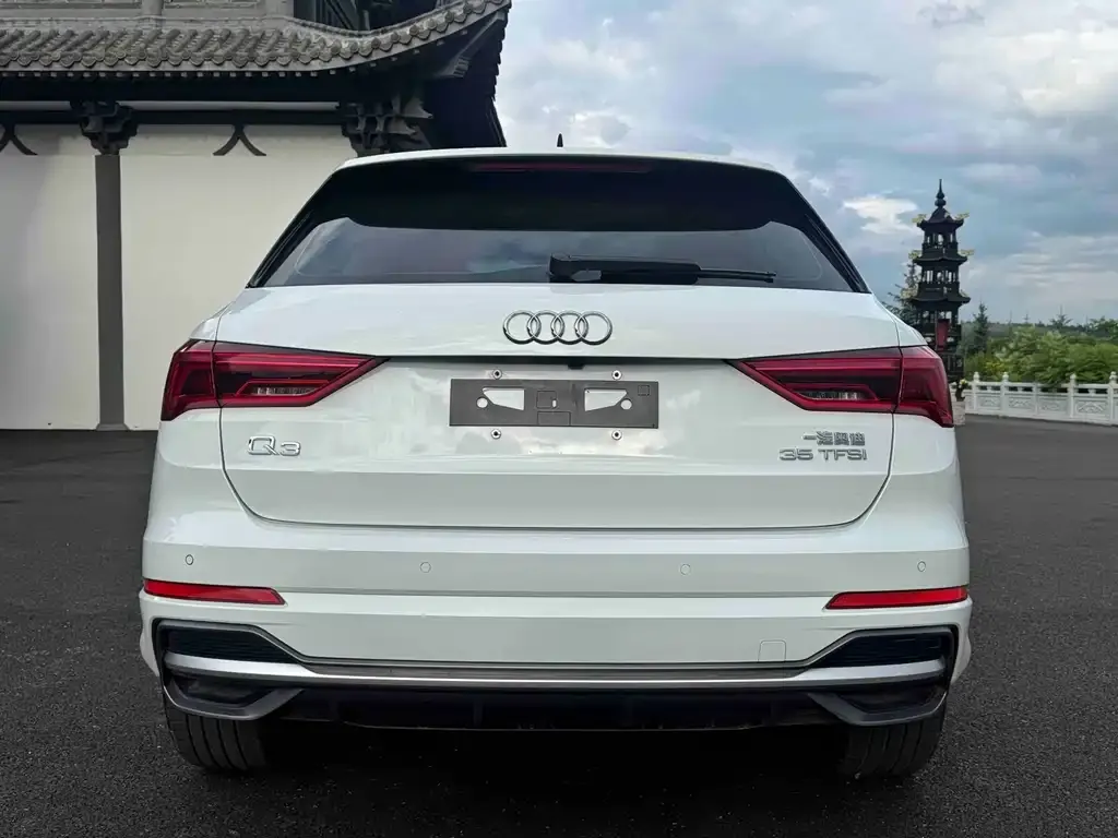 Audi Q3 — фото 5