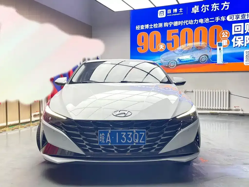 Hyundai Elantra — фото 6