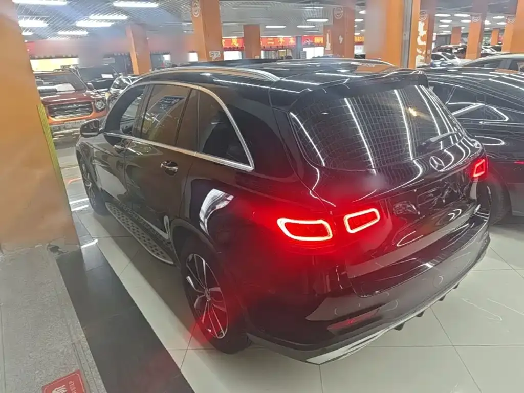Mercedes-Benz GLC — фото 10