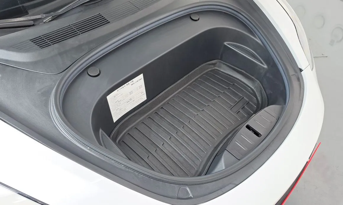 Tesla Model 3 — фото 10