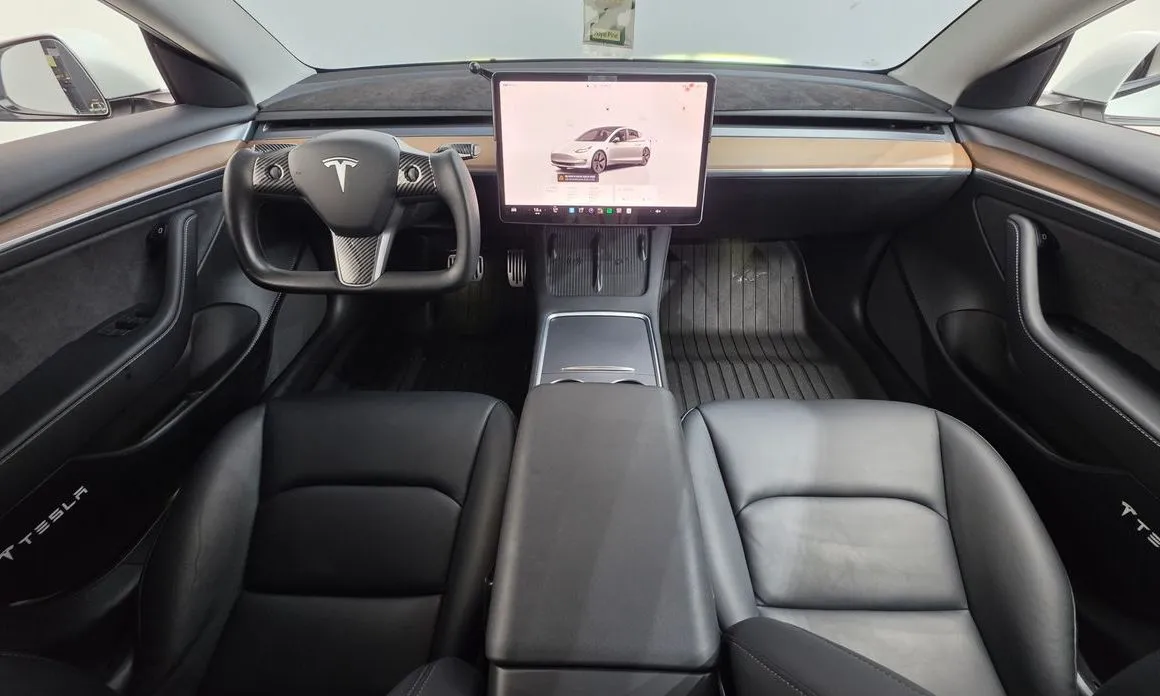 Tesla Model 3 — фото 7
