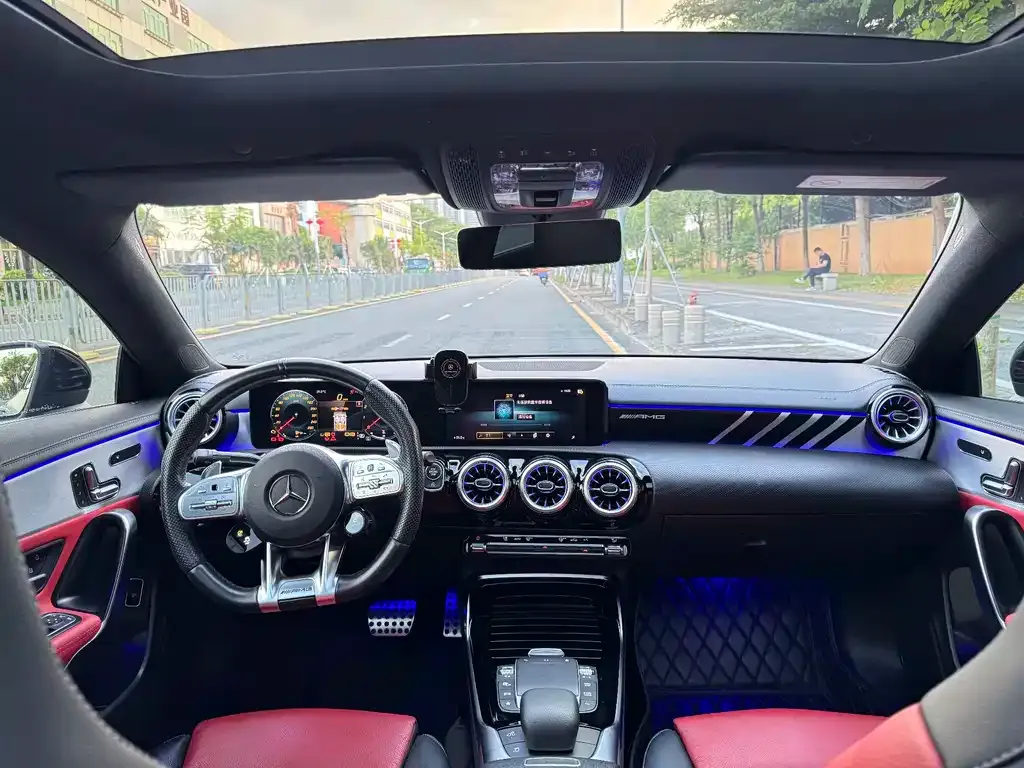 Mercedes-Benz CLA AMG — фото 2