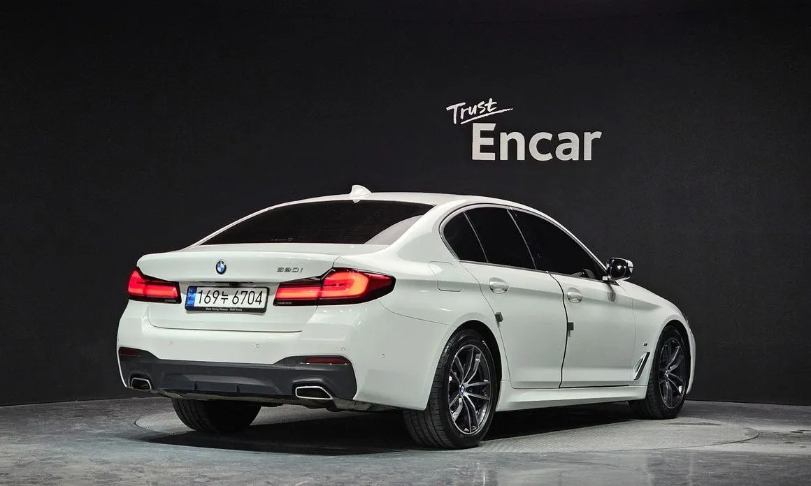 BMW 5-Series — фото 4