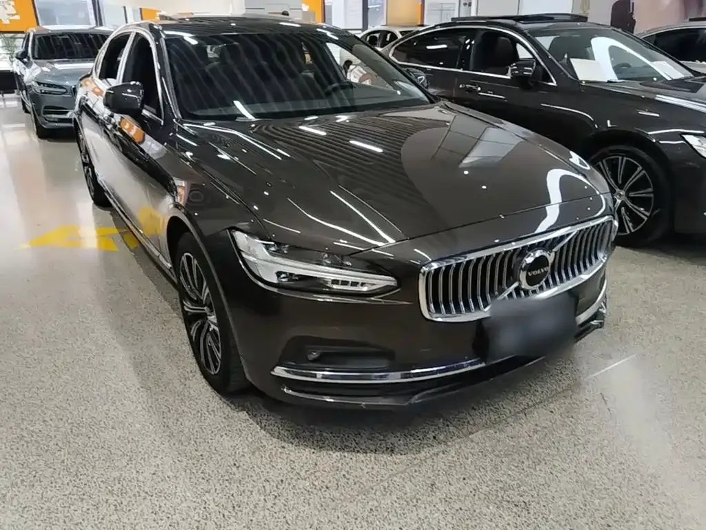 Volvo S90 — фото 9