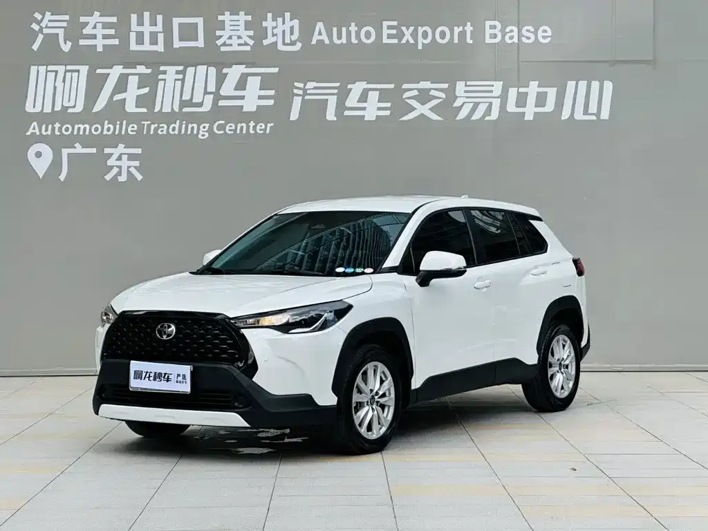 Toyota Corolla Cross — фото 1