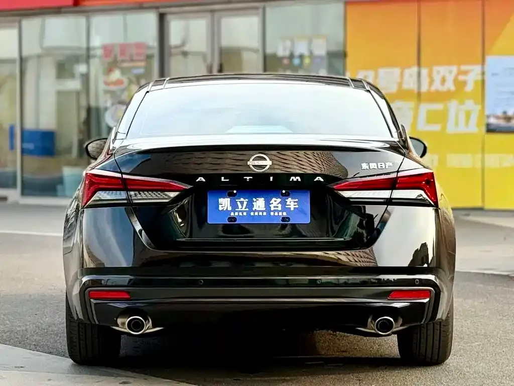 Nissan Teana — фото 10