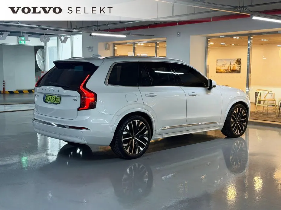 Volvo XC90 — фото 9