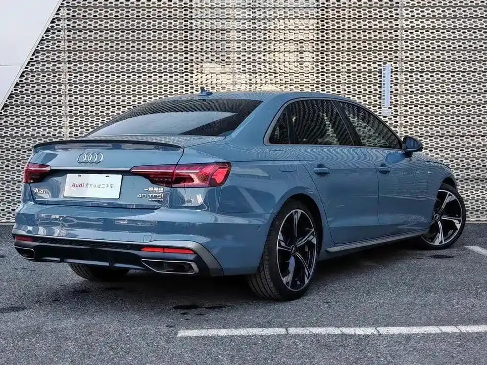 Audi A4L — фото 10