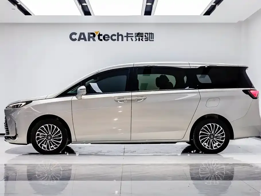 Buick GL8 Hybrid — фото 4