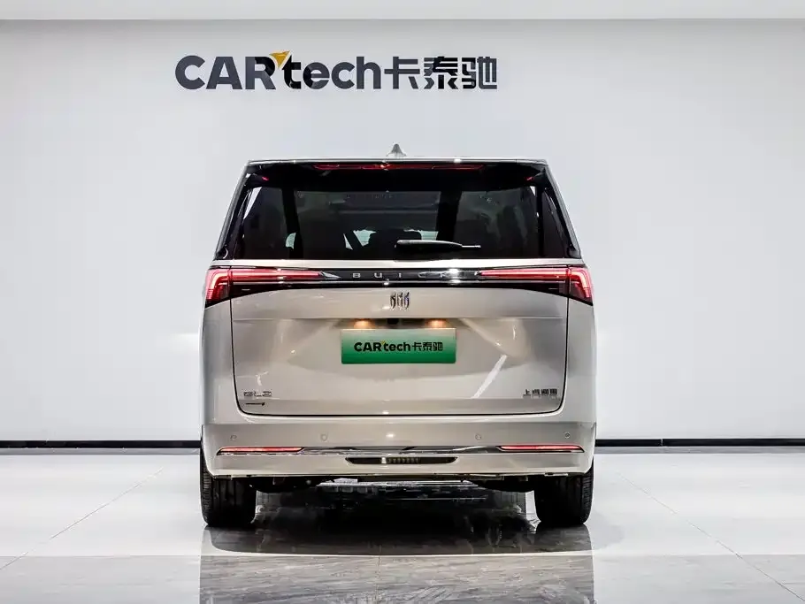 Buick GL8 Hybrid — фото 6