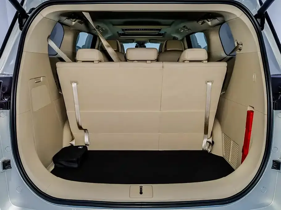 Buick GL8 Hybrid — фото 3