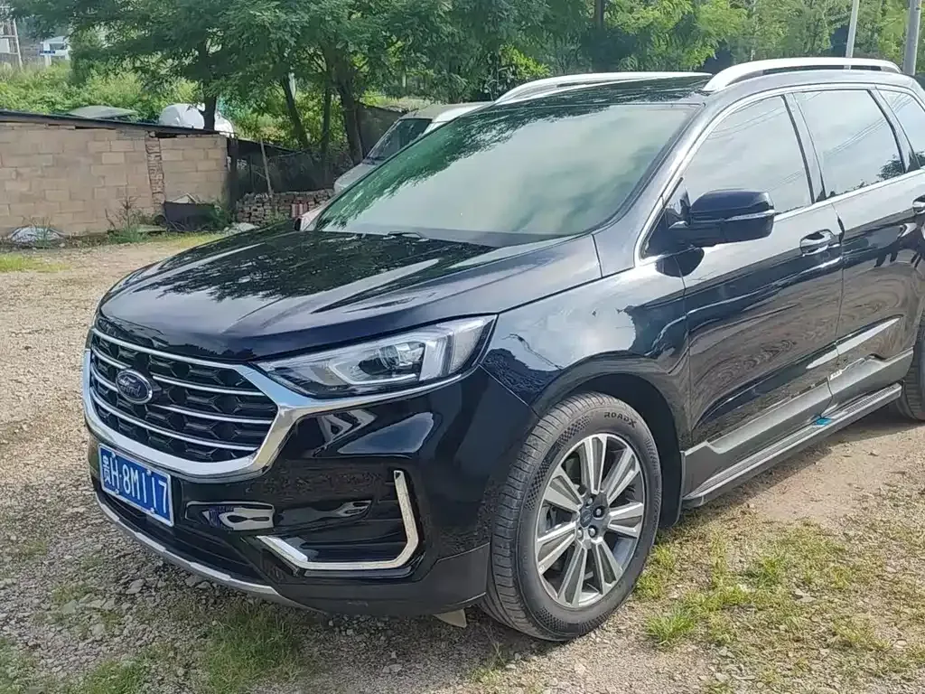 Ford Edge — фото 1