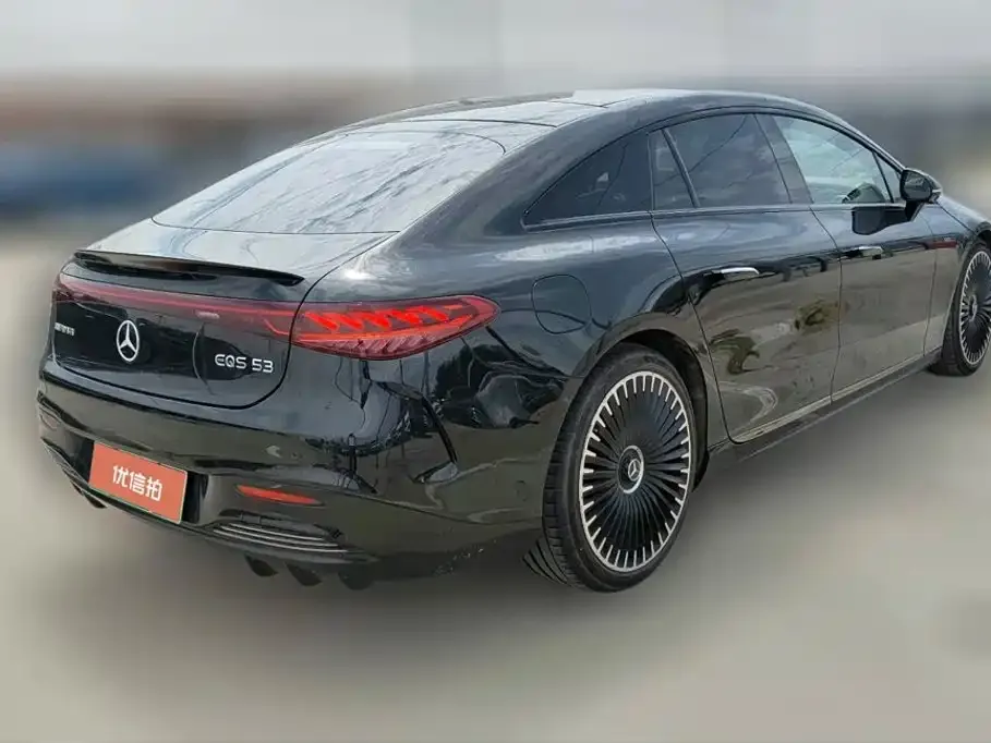 Mercedes-Benz EQS AMG — фото 5