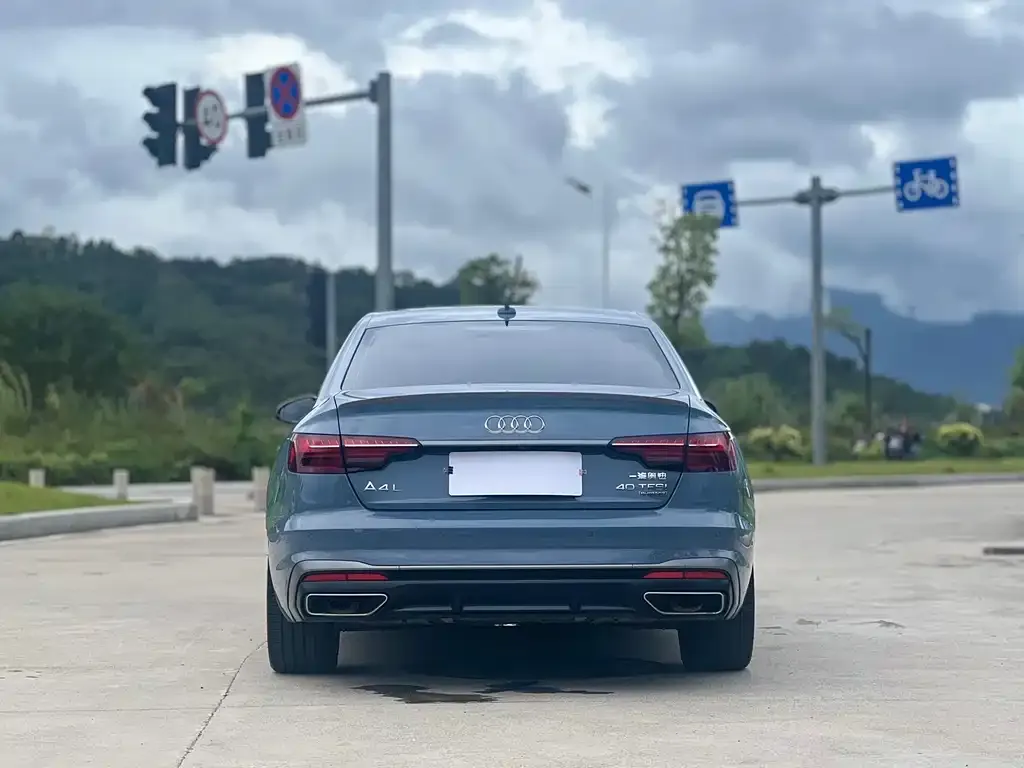 Audi A4L — фото 4