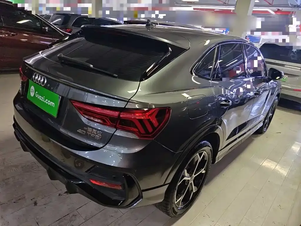 Audi Q3 Sportback — фото 10