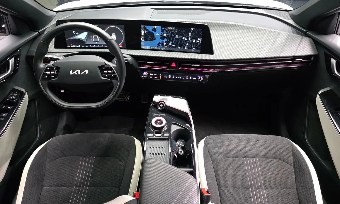 Kia EV6 — фото 7