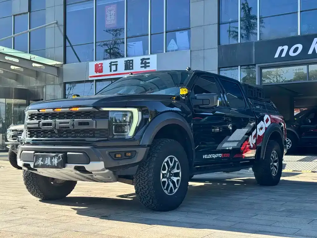 Ford F-150 Raptor — фото 1