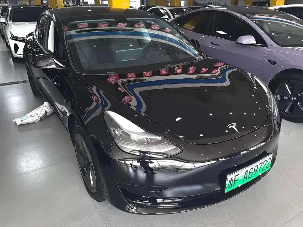Tesla Model 3 — фото 3