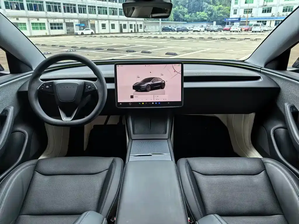 Tesla Model 3 — фото 10