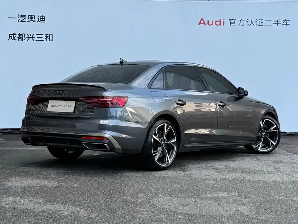 Audi A4L — фото 6
