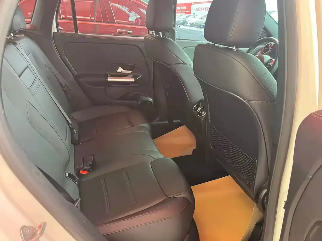 Mercedes-Benz GLA — фото 7