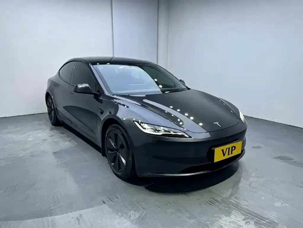 Tesla Model 3 — фото 5