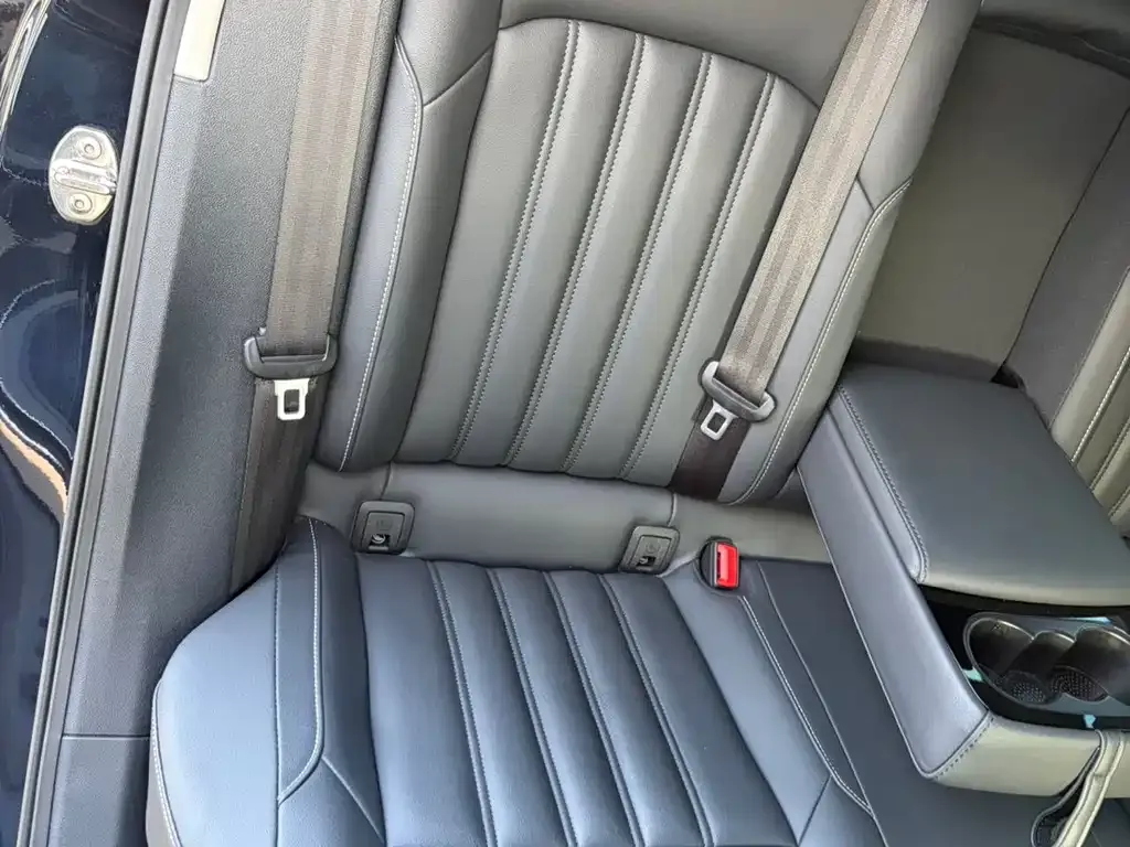 Volkswagen Passat — фото 8