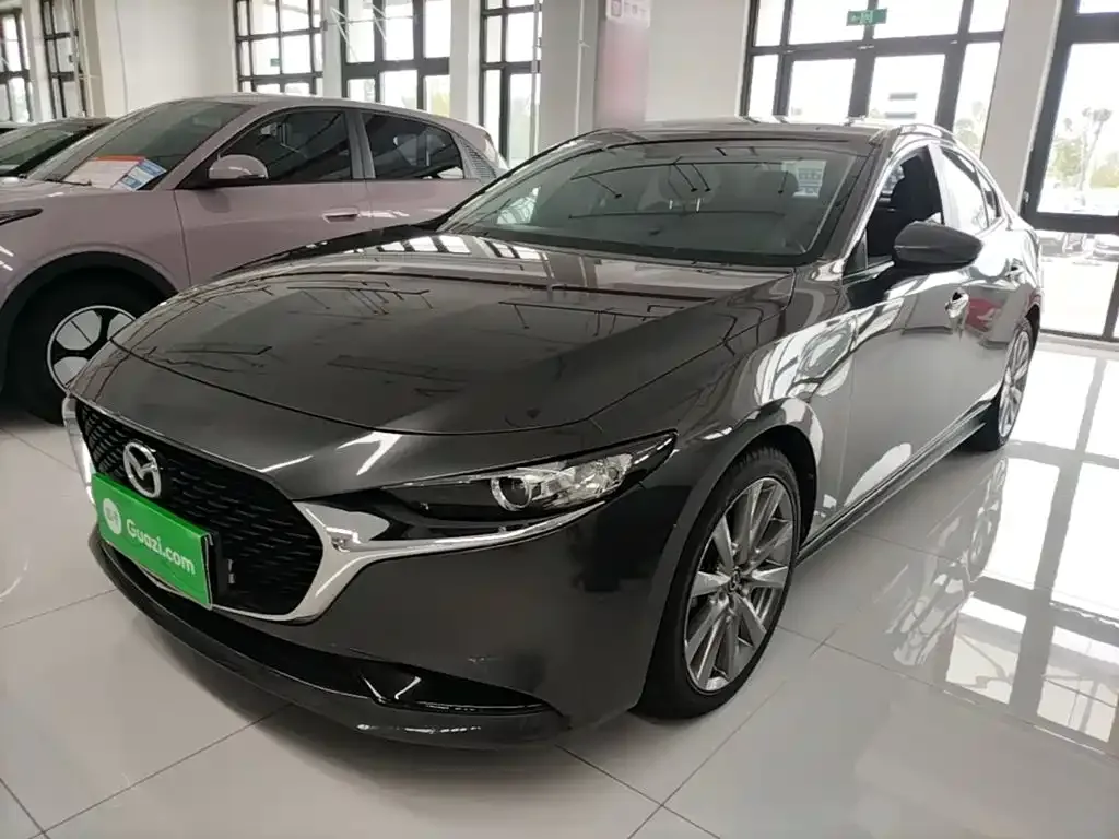 Mazda 3 Axela — фото 1