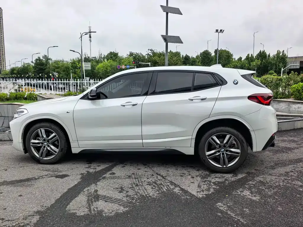 BMW X2 — фото 10