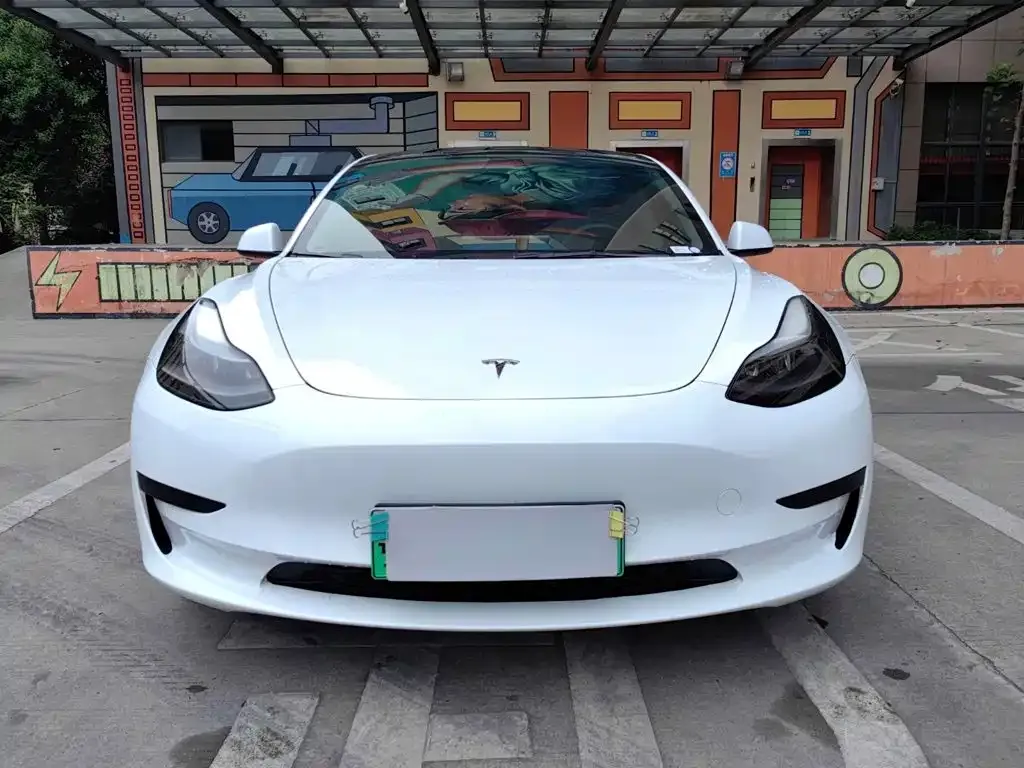 Tesla Model 3 — фото 10