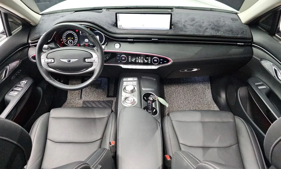 Genesis GV70 — фото 10