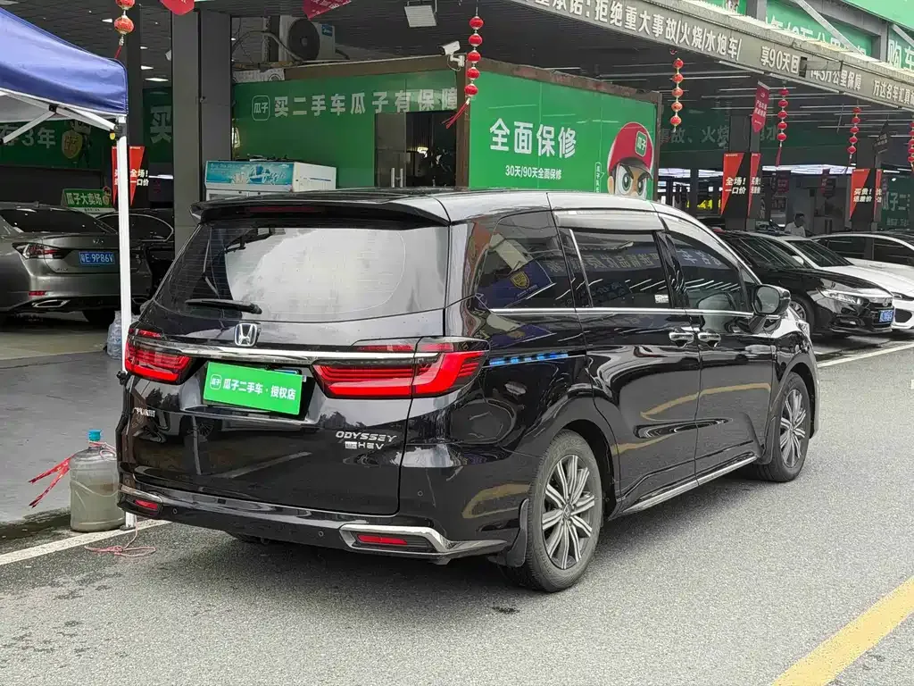 Honda Odyssey — фото 10