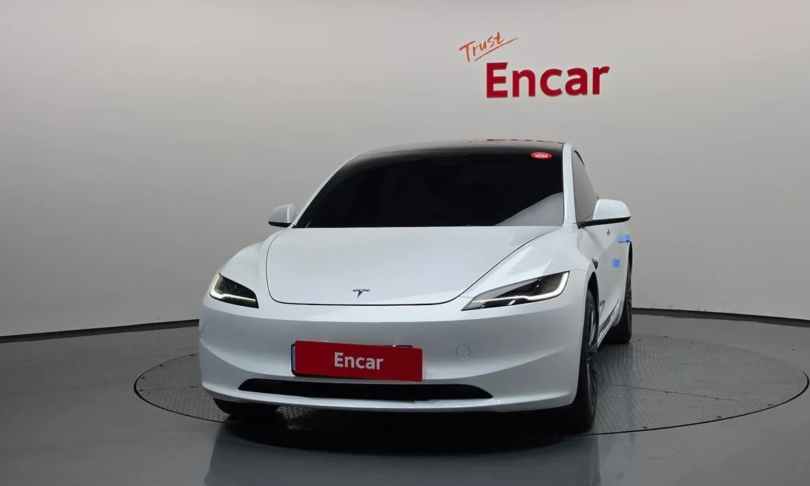 Tesla Model 3 — фото 2
