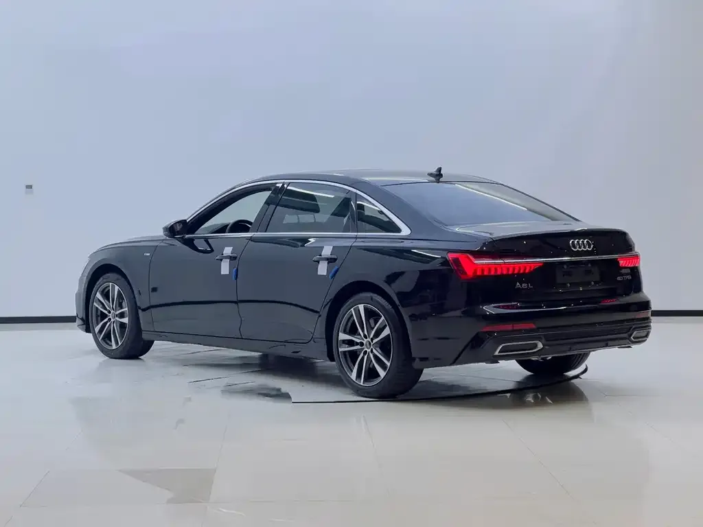 Audi A6L — фото 5