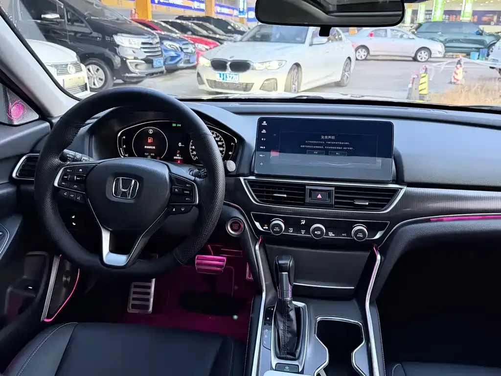 Honda Accord — фото 3