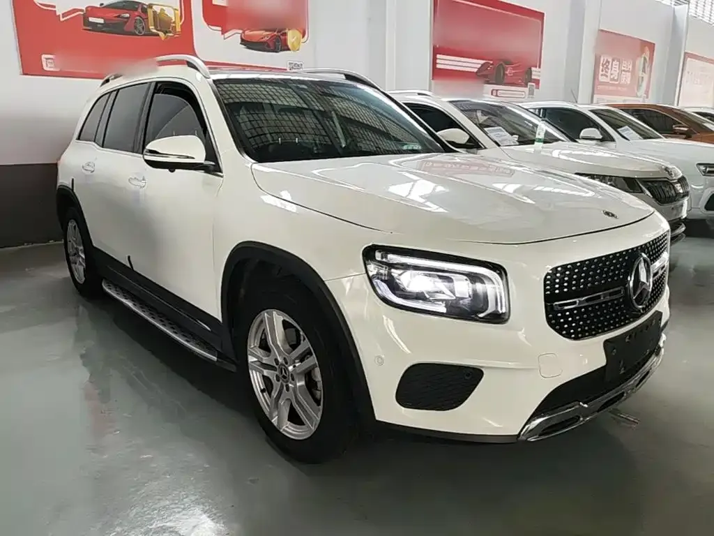 Mercedes-Benz GLB — фото 10