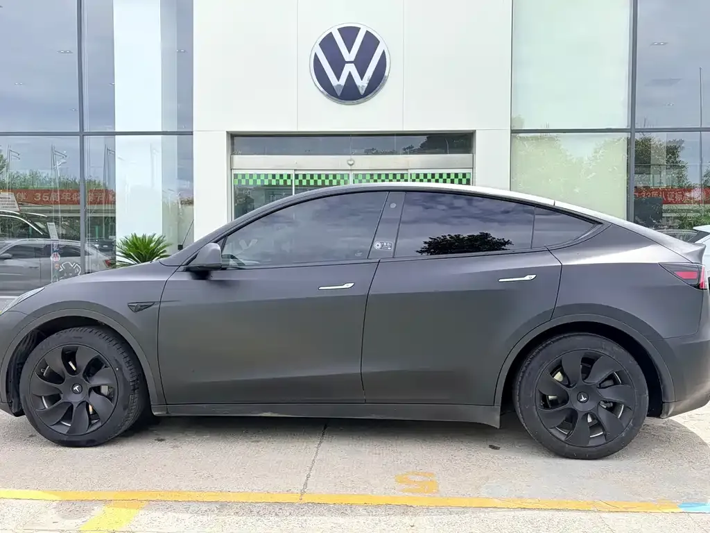 Tesla Model Y — фото 4