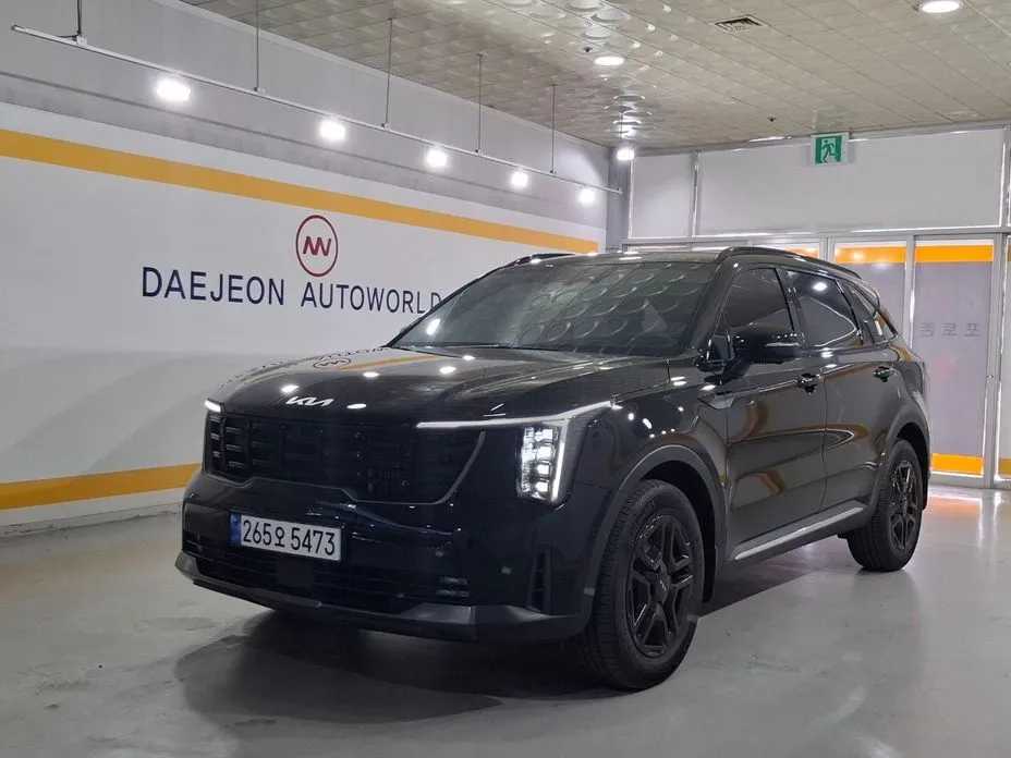 Kia Sorento — фото 1