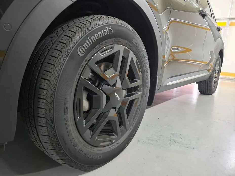 Kia Sorento — фото 4