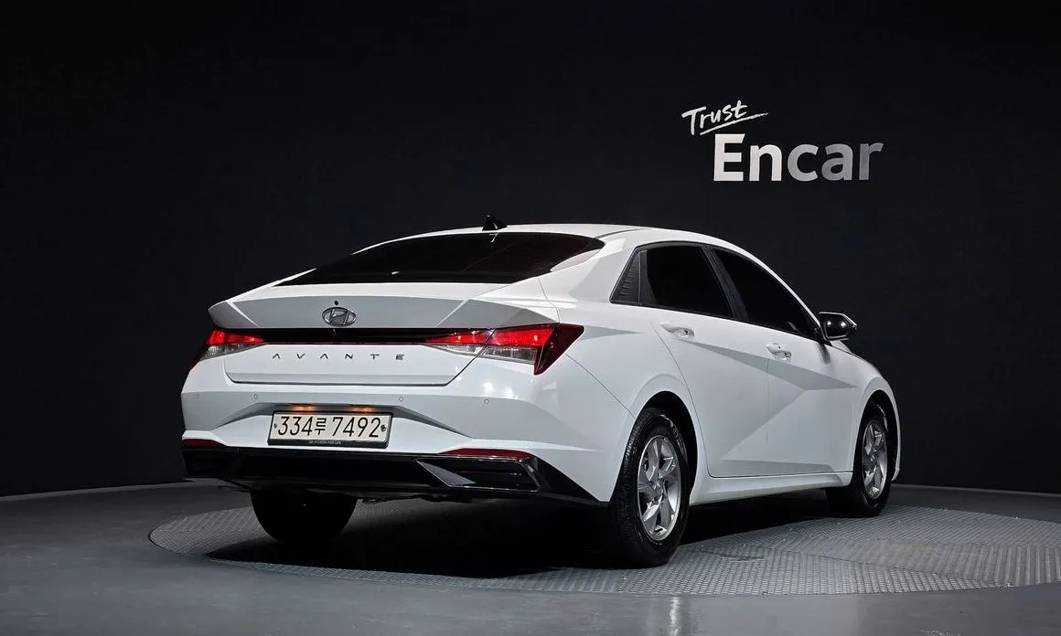 Hyundai AVANTE — фото 4