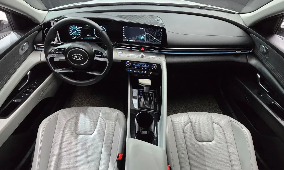 Hyundai AVANTE — фото 7